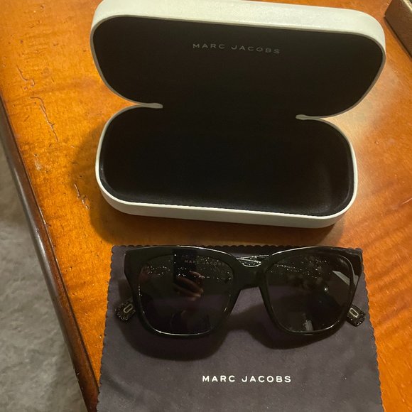 Marc Jacobs Black Sunglasses, MARC 229/S Style - Picture 1 of 7